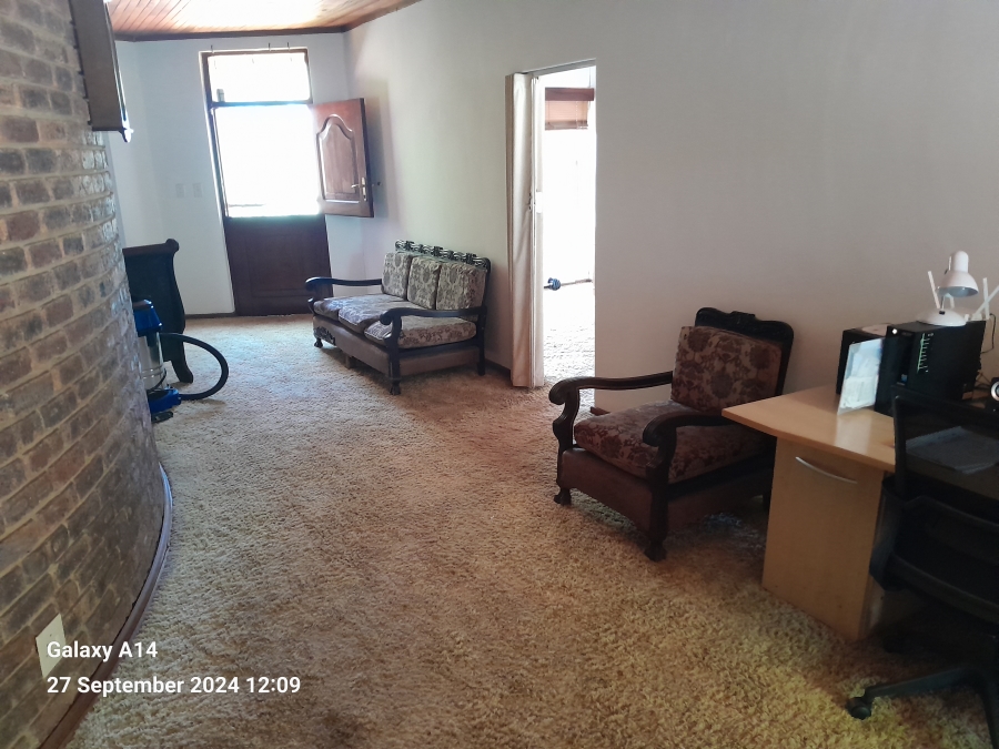 4 Bedroom Property for Sale in Waterval S H North West